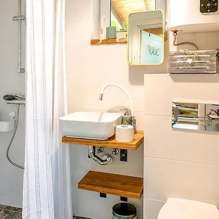2 Bedroom Stunning In 펜션 *